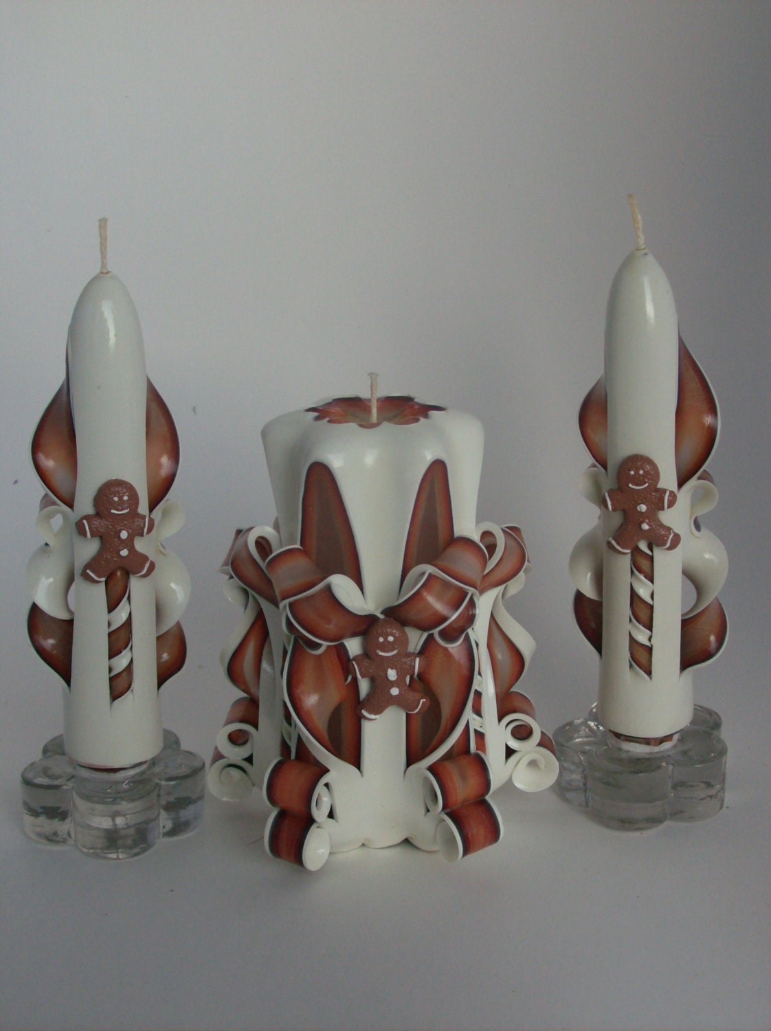 Carved Gingerbread Man Candle Set
