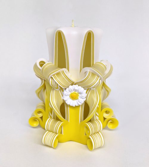 White to Yellow Daisy Pillar Candle